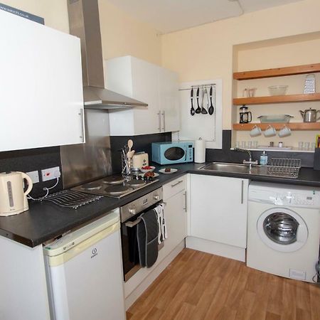 Spacious 2 Bed Apartment In The Heart Of Old Town Edimburgo Esterno foto